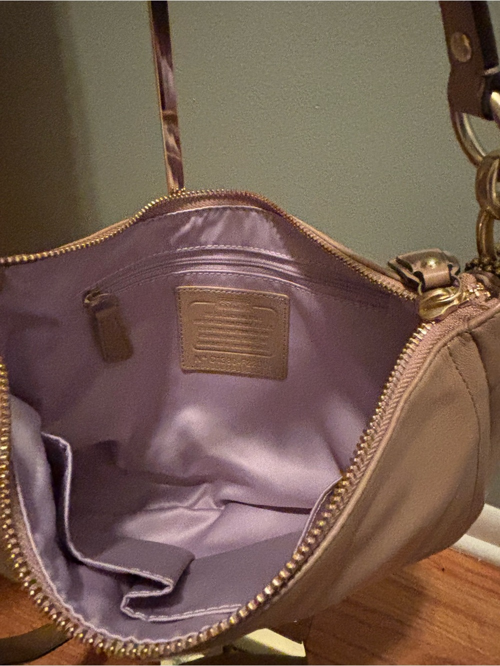 Coach Kristin Leather Crossbody Hobo Bag β Excellent Pre-Owned Conditionβ¦πππππππ - Picture 5 of 10